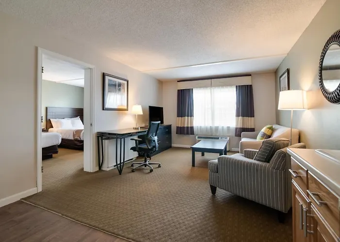Quality Inn & Suites Auburn I-95